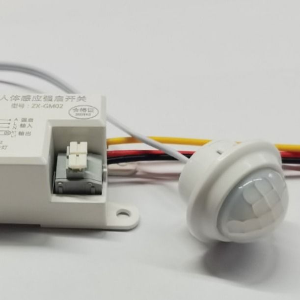 Akcesoria do czujników LED IP20 Przełącznik czujnika PIR Czujnik zewnętrzny PIR Czujnik ruchu 12 V do oświetlenia szafek LED